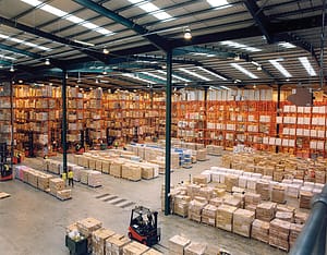 1200px-Modern_warehouse_with_pallet_rack_storage_system